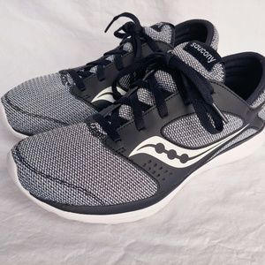 Saucony Kineta Relay Size #9.5 #Run #Walk #Gym